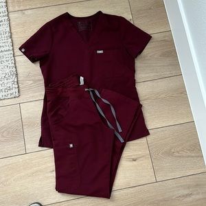 Figs scrubs top and cargo pants